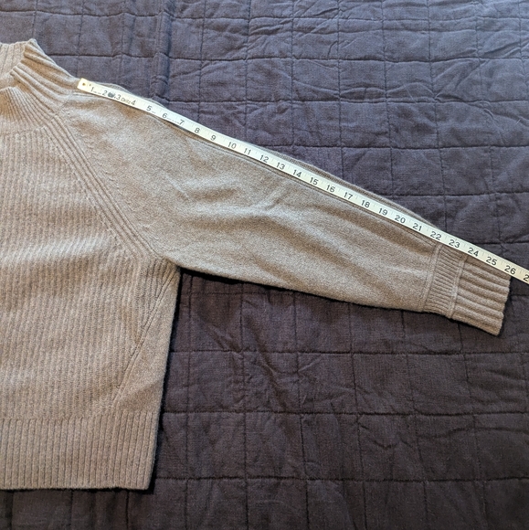 Everlane The Cashmere Ribbed Turtleneck | Size Small - Picture 15 of 16